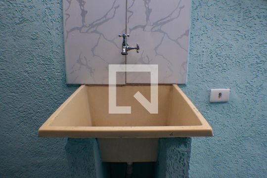 Área de ServiçoÁrea de Serviço de casa para alugar com 1 quarto, 26m² em Vila Campestre, São Paulo