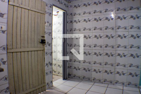 Cozinha de casa para alugar com 1 quarto, 26m² em Vila Campestre, São Paulo