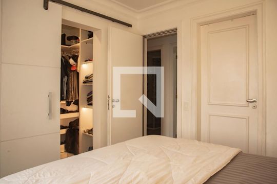 Suíte de apartamento para alugar com 2 quartos, 153m² em Vila Clementino, São Paulo