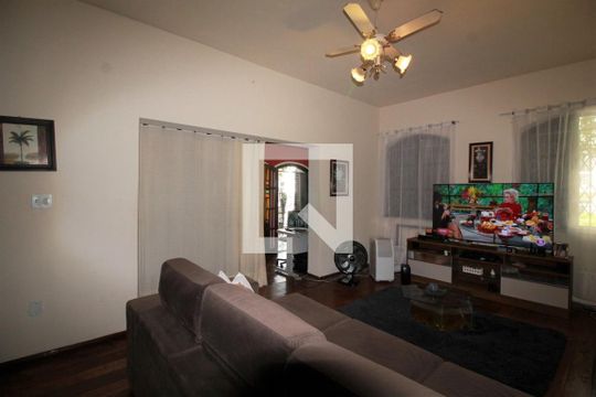 Sala 2 de casa à venda com 5 quartos, 450m² em Méier, Rio de Janeiro