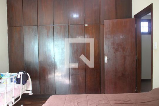 Quarto Suíte de casa à venda com 4 quartos, 350m² em Itaquera, São Paulo