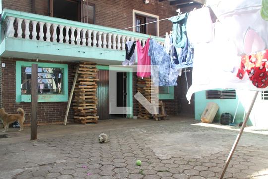 Quintal de casa à venda com 4 quartos, 350m² em Itaquera, São Paulo