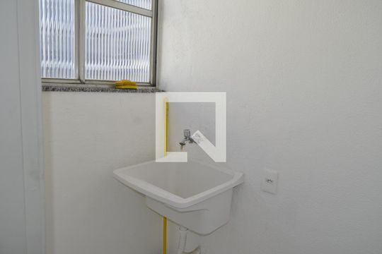 Área de Serviço de apartamento à venda com 3 quartos, 58m² em Todos Os Santos, Rio de Janeiro