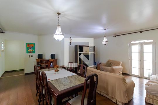 Salas de casa à venda com 4 quartos, 363m² em Cidade Universitária, Campinas