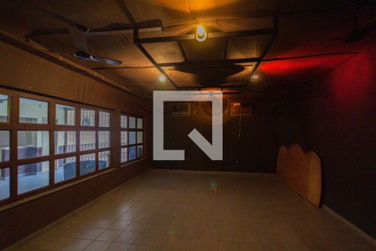 Discoteca de casa para alugar com 1 quarto, 500m² em Freguesia de Jacarepaguá, Rio de Janeiro
