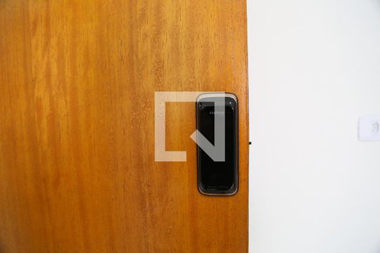 Fechadura eletronica de casa para alugar com 2 quartos, 53m² em Caiçara, Praia Grande