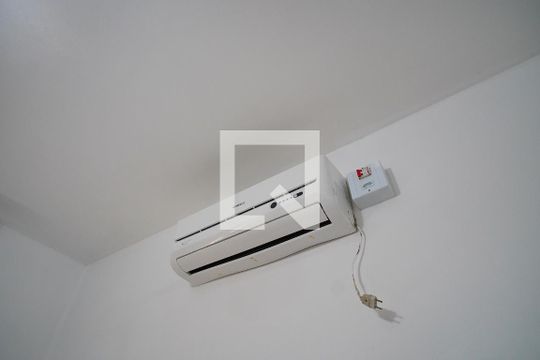 Quarto 2 de casa à venda com 3 quartos, 185m² em Cavalhada, Porto Alegre