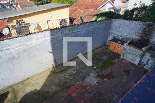 Pátio de casa à venda com 3 quartos, 185m² em Cavalhada, Porto Alegre