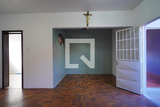Sala de casa à venda com 3 quartos, 185m² em Cavalhada, Porto Alegre