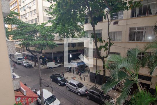 Vista de apartamento para alugar com 2 quartos, 67m² em Copacabana, Rio de Janeiro