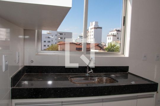 Cozinha de apartamento para alugar com 2 quartos, 58m² em Riacho das Pedras, Contagem