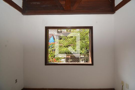 Sala de Estar de casa à venda com 4 quartos, 319m² em Vila Valqueire, Rio de Janeiro