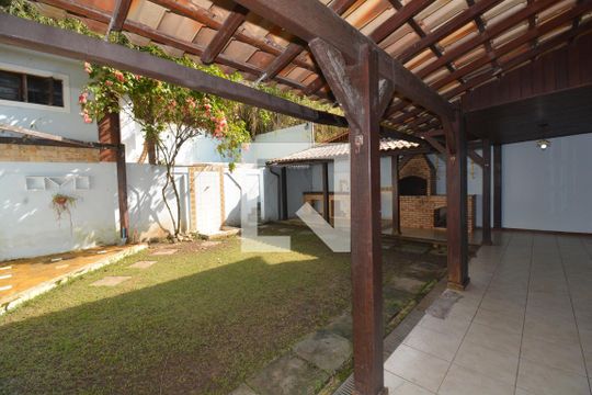 Quintal - Churrasqueira de casa à venda com 4 quartos, 319m² em Vila Valqueire, Rio de Janeiro