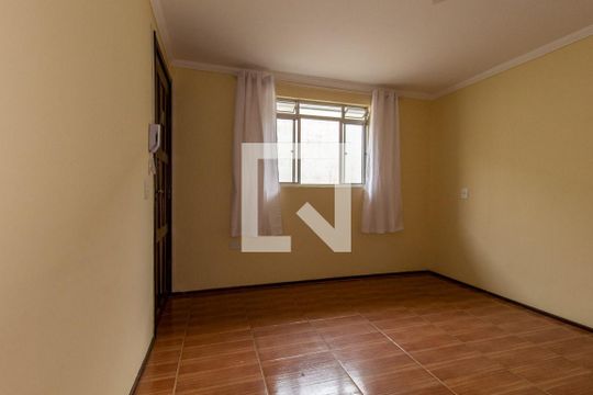 Sala de apartamento para alugar com 2 quartos, 60m² em Rebouças, Curitiba