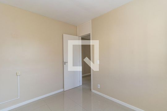 Quarto 2 de apartamento à venda com 3 quartos, 67m² em Protásio Alves, Porto Alegre