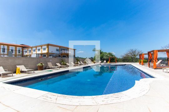 Piscina de apartamento para alugar com 1 quarto, 38m² em Granja Viana, Cotia