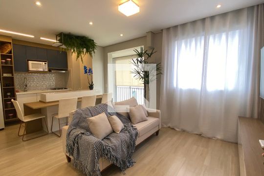 Apartamento à venda com 1 quarto, 46m² em Jardim Tupanci, Barueri
