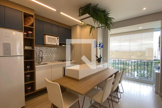 Sala de Jantar de apartamento à venda com 1 quarto, 46m² em Jardim Tupanci, Barueri