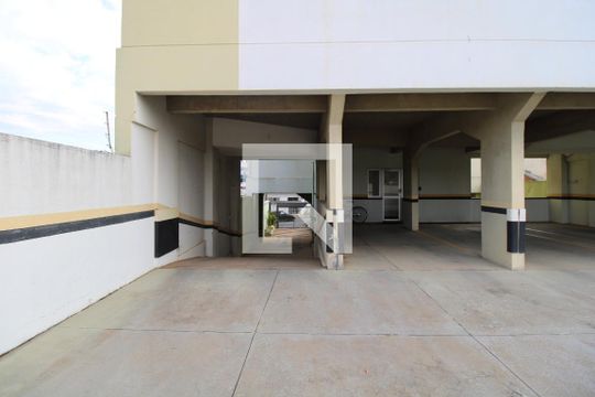 Área de Manobra de apartamento para alugar com 1 quarto, 55m² em Ponte Preta, Campinas