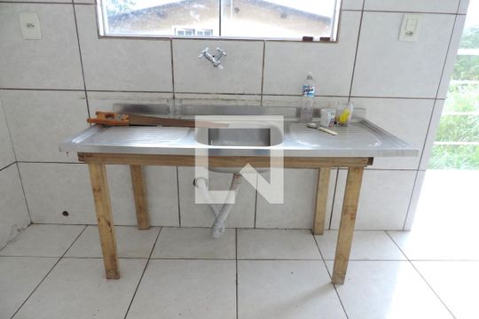 Cozinha de casa para alugar com 1 quarto, 40m² em Estreito, Florianópolis
