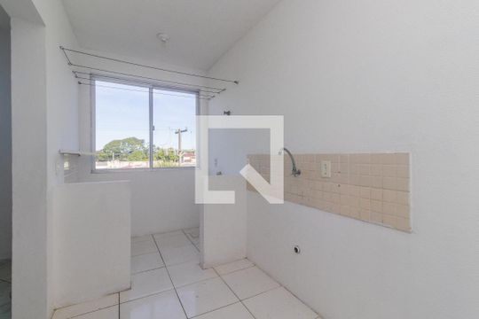 Cozinha de apartamento à venda com 2 quartos, 51m² em Olaria, Canoas