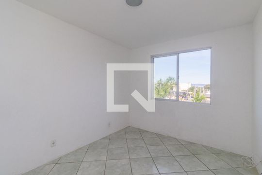 Sala  de apartamento à venda com 2 quartos, 51m² em Olaria, Canoas