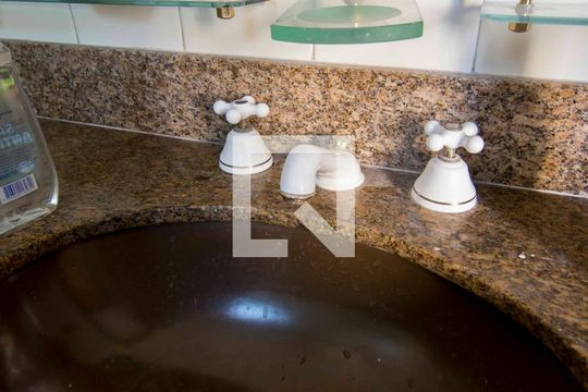 Banheiro Suíte de casa à venda com 3 quartos, 210m² em Mandaqui, São Paulo