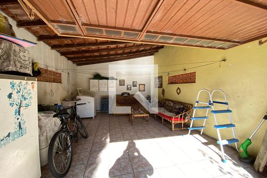Garagem de casa para alugar com 5 quartos, 177m² em Santo André, São Leopoldo