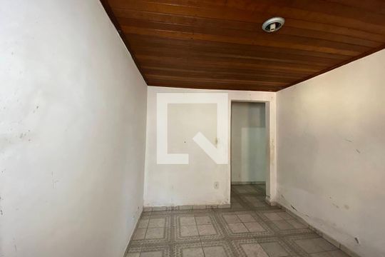 Quarto 1  de casa para alugar com 5 quartos, 177m² em Santo André, São Leopoldo