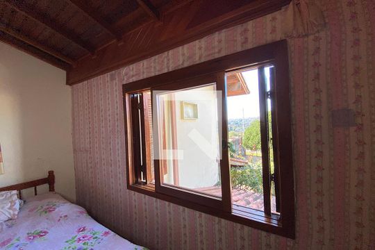 Janela do Quarto 3  de casa para alugar com 5 quartos, 177m² em Santo André, São Leopoldo
