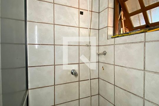 Box do Banheiro  de casa para alugar com 5 quartos, 177m² em Santo André, São Leopoldo