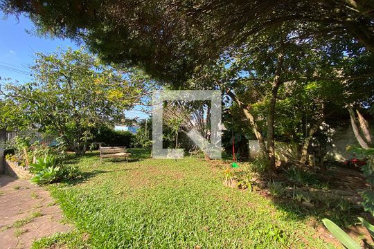 Área Externa de casa para alugar com 5 quartos, 177m² em Santo André, São Leopoldo