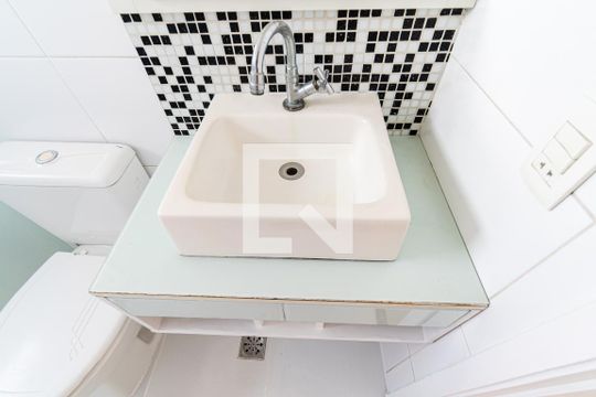 Banheiro  de apartamento para alugar com 2 quartos, 65m² em Cidade Vargas, São Paulo