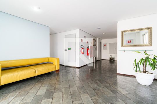 Hall de entrada de apartamento para alugar com 2 quartos, 65m² em Cidade Vargas, São Paulo