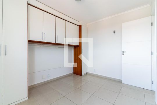 Quarto 1 de apartamento para alugar com 2 quartos, 65m² em Cidade Vargas, São Paulo