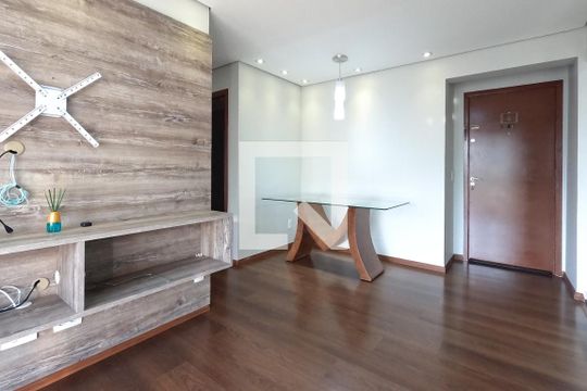 Sala de apartamento à venda com 2 quartos, 62m² em Vila Leonor, Guarulhos