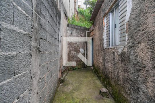 Quintal de casa à venda com 2 quartos, 60m² em Vila Bonilha, São Paulo
