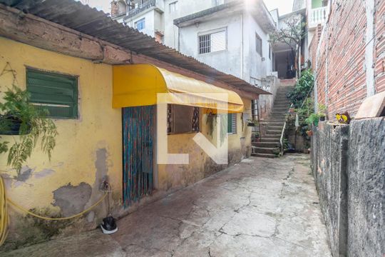 Quintal de casa à venda com 2 quartos, 60m² em Vila Bonilha, São Paulo