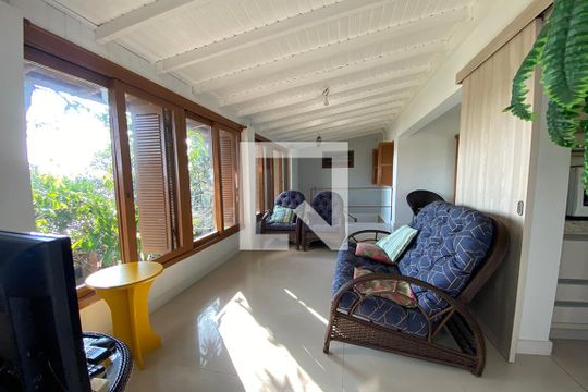 Sala 3 de casa à venda com 4 quartos, 340m² em Rondônia, Novo Hamburgo