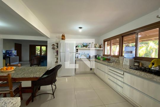 Cozinha de casa à venda com 4 quartos, 340m² em Rondônia, Novo Hamburgo