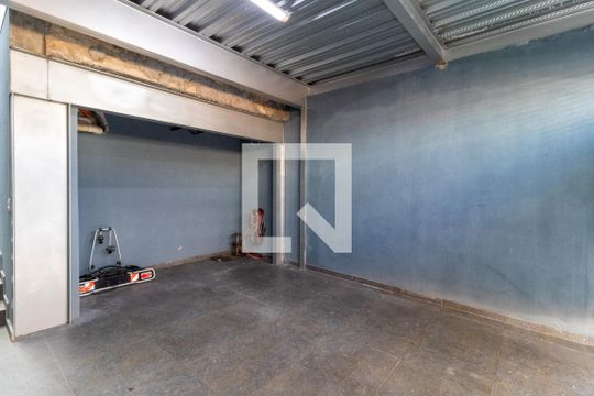 Garagem de casa à venda com 3 quartos, 130m² em Jardim São Paulo(zona Norte), São Paulo