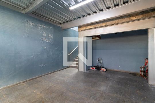 Garagem de casa à venda com 3 quartos, 130m² em Jardim São Paulo(zona Norte), São Paulo