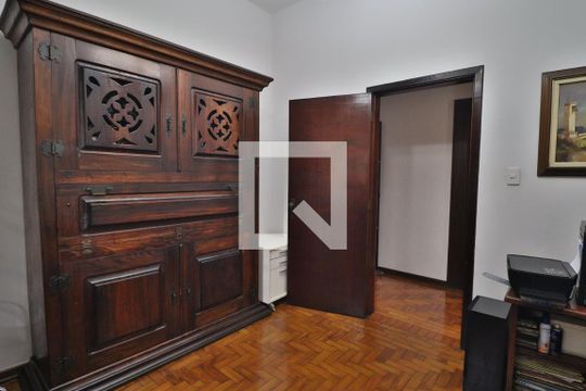 Escritório de casa à venda com 5 quartos, 600m² em Vila Madalena, São Paulo