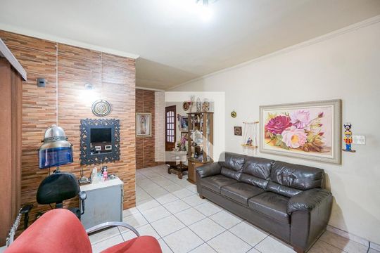 Sala de casa à venda com 4 quartos, 212m² em Vila Carrão, São Paulo