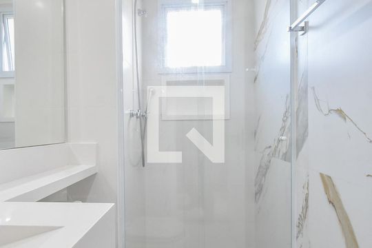 Banheiro Suíte 01 de apartamento para alugar com 2 quartos, 60m² em Vila Gertrudes, São Paulo