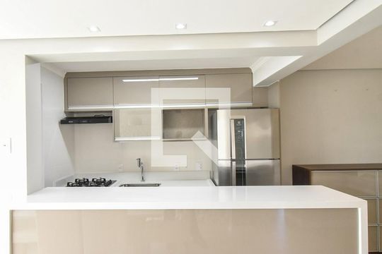 Cozinha de apartamento para alugar com 2 quartos, 60m² em Vila Gertrudes, São Paulo