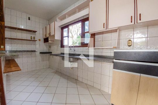 Cozinha de casa para alugar com 3 quartos, 400m² em São João do Rio Vermelho, Florianópolis