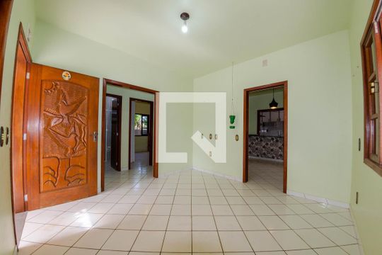 Casa para alugar com 3 quartos, 400m² em São João do Rio Vermelho, Florianópolis