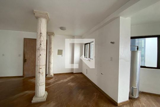 Cozinha de apartamento à venda com 1 quarto, 74m² em Centro, Novo Hamburgo