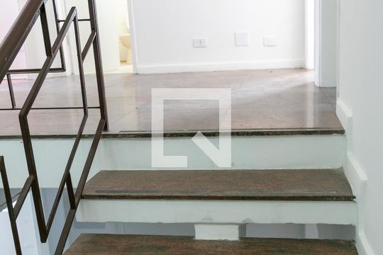 Hall de casa para alugar com 4 quartos, 380m² em Jardim do Mar, São Bernardo do Campo
